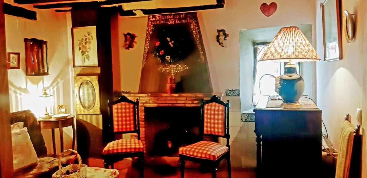 ホテル La Quinta Rural Valeria エクステリア 写真