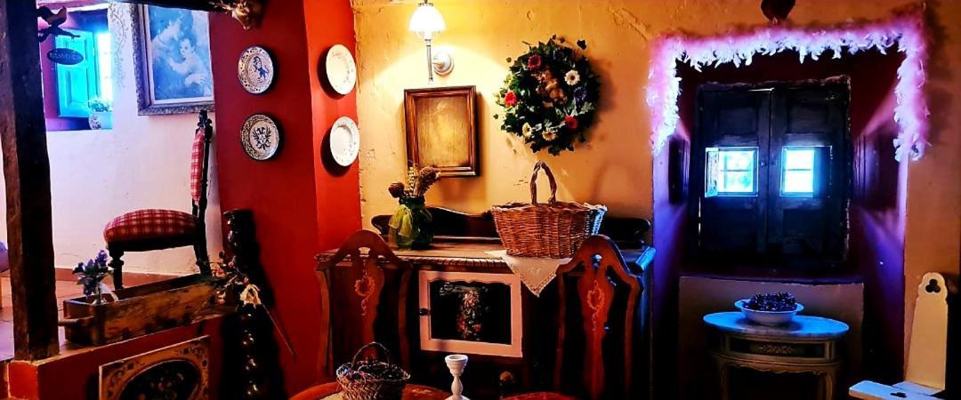 ホテル La Quinta Rural Valeria エクステリア 写真