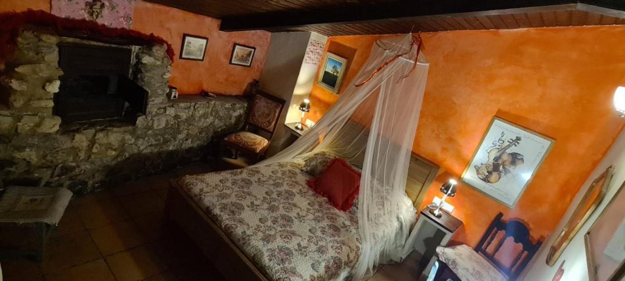 ホテル La Quinta Rural Valeria エクステリア 写真
